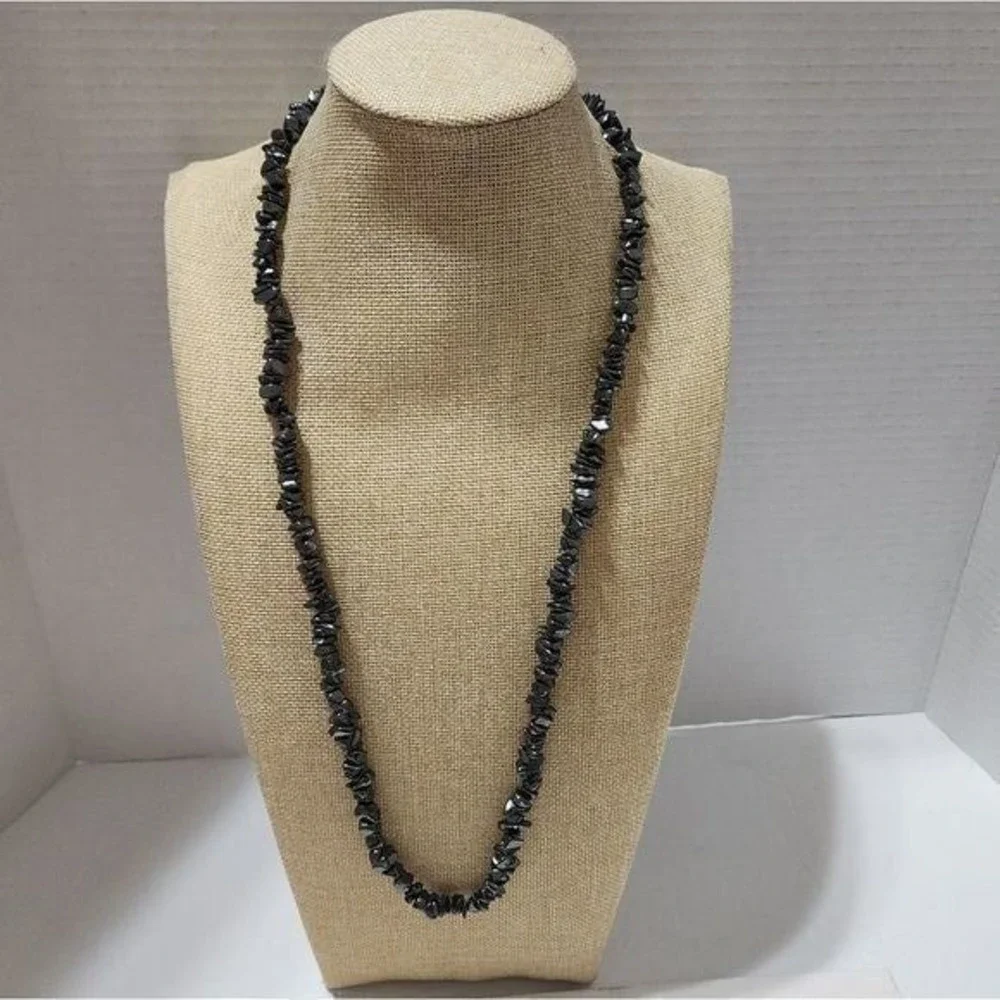 Hematite necklace‎